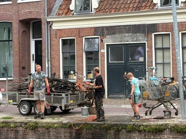 Rommelmakers, opruimers en de buitencategorie (column)