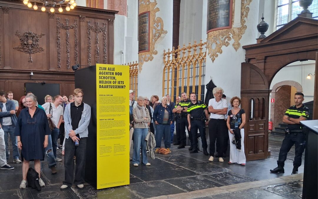 Expositie in de A-kerk: All cops are…